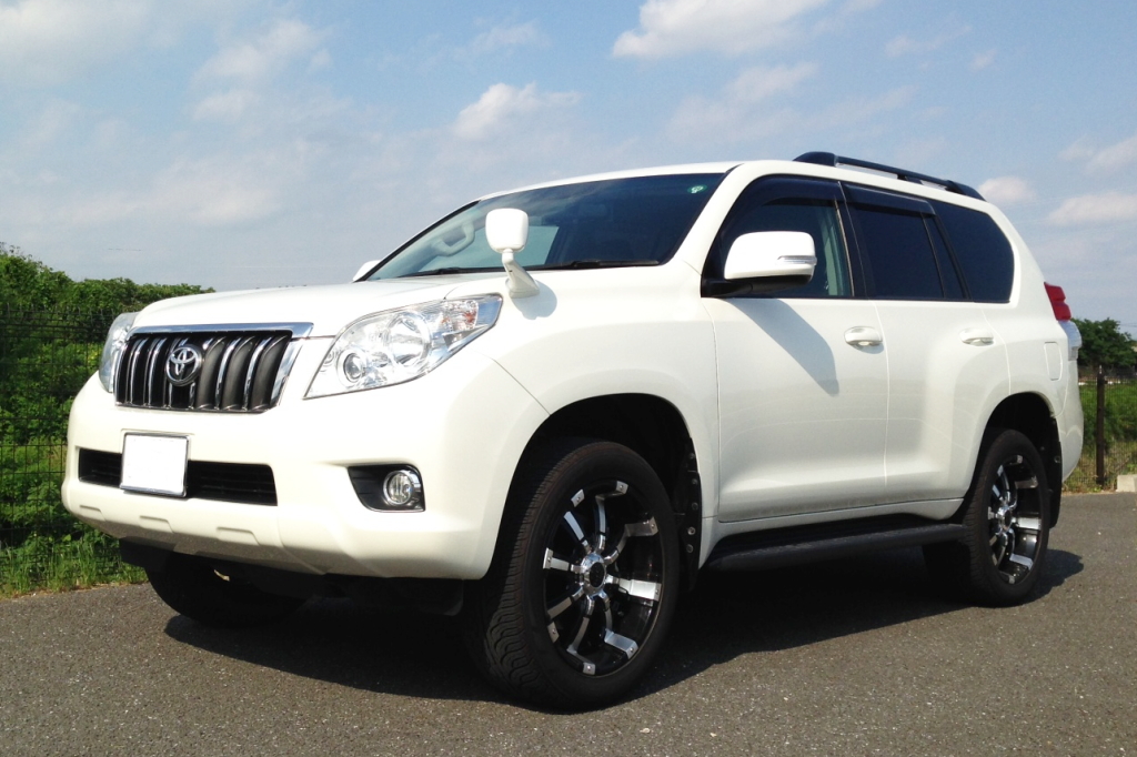 TOYOTA LAND CRUISER PRADO